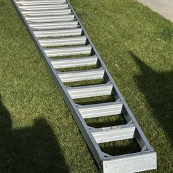 16 Ft. Aluminum Ladder. 3 1/2 Ft. Base, 1 1/4 Ft. Top.