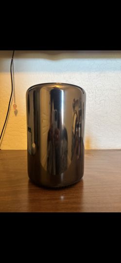 Apple Mac Pro 2013