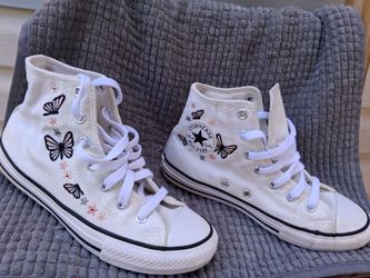 Converse Chuck Taylor All Star High Top Sneakers