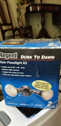 Regent Dusk to Dawn twin floodlight kit