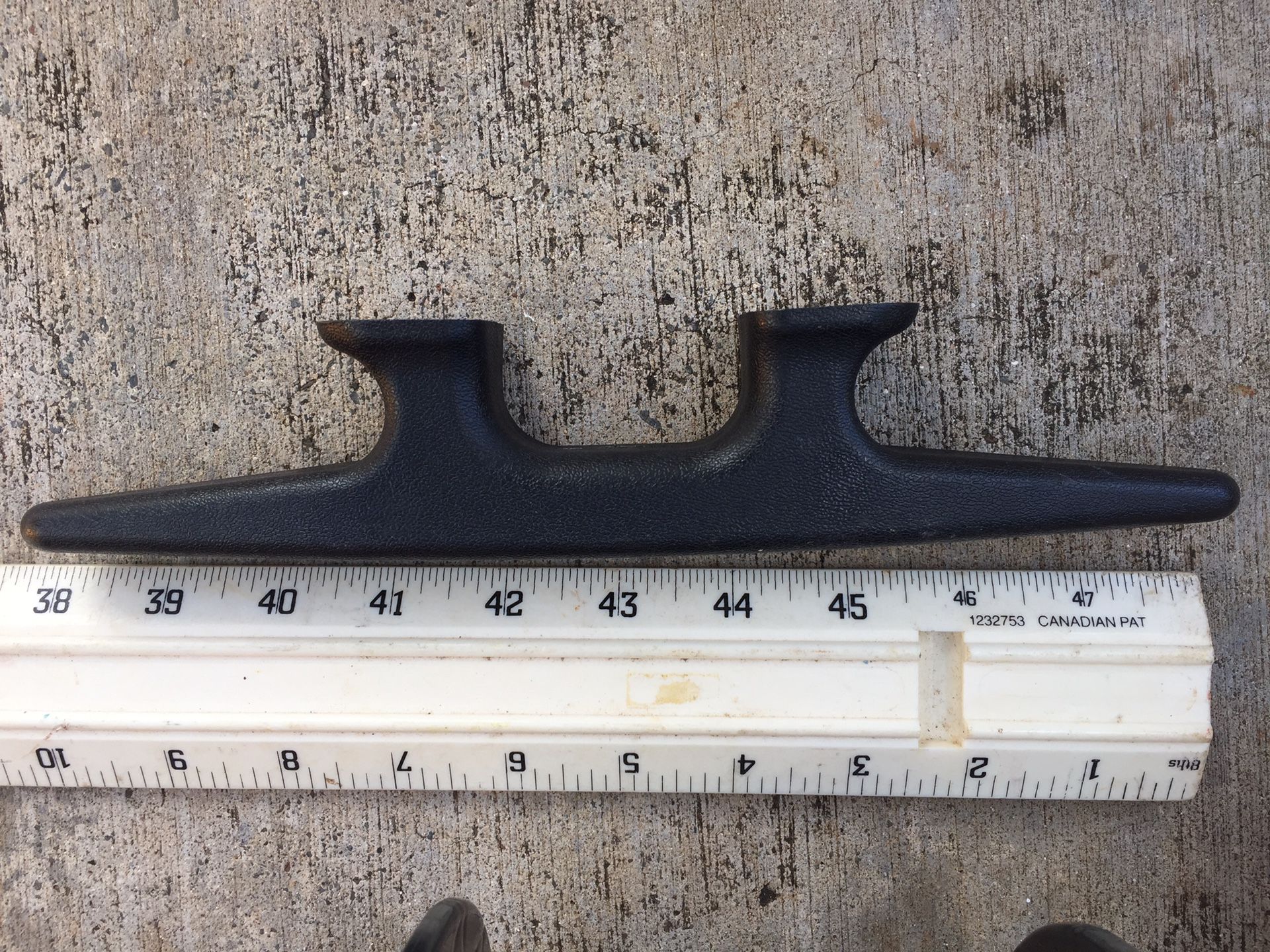 10" boat / dock cleat