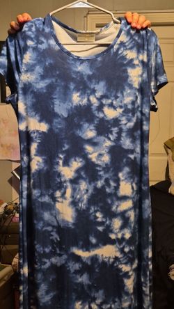 Woman's dress. Size Lg