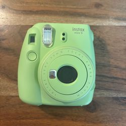 Instax Mini 9 Polaroid Camera Green