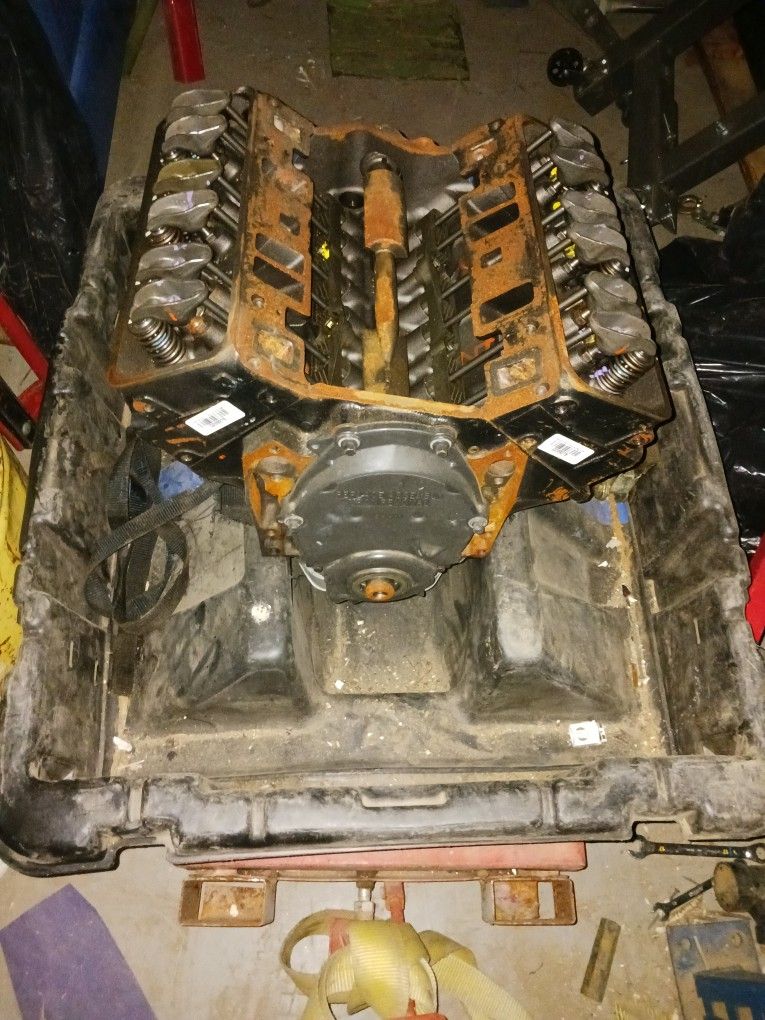 V6. Motor