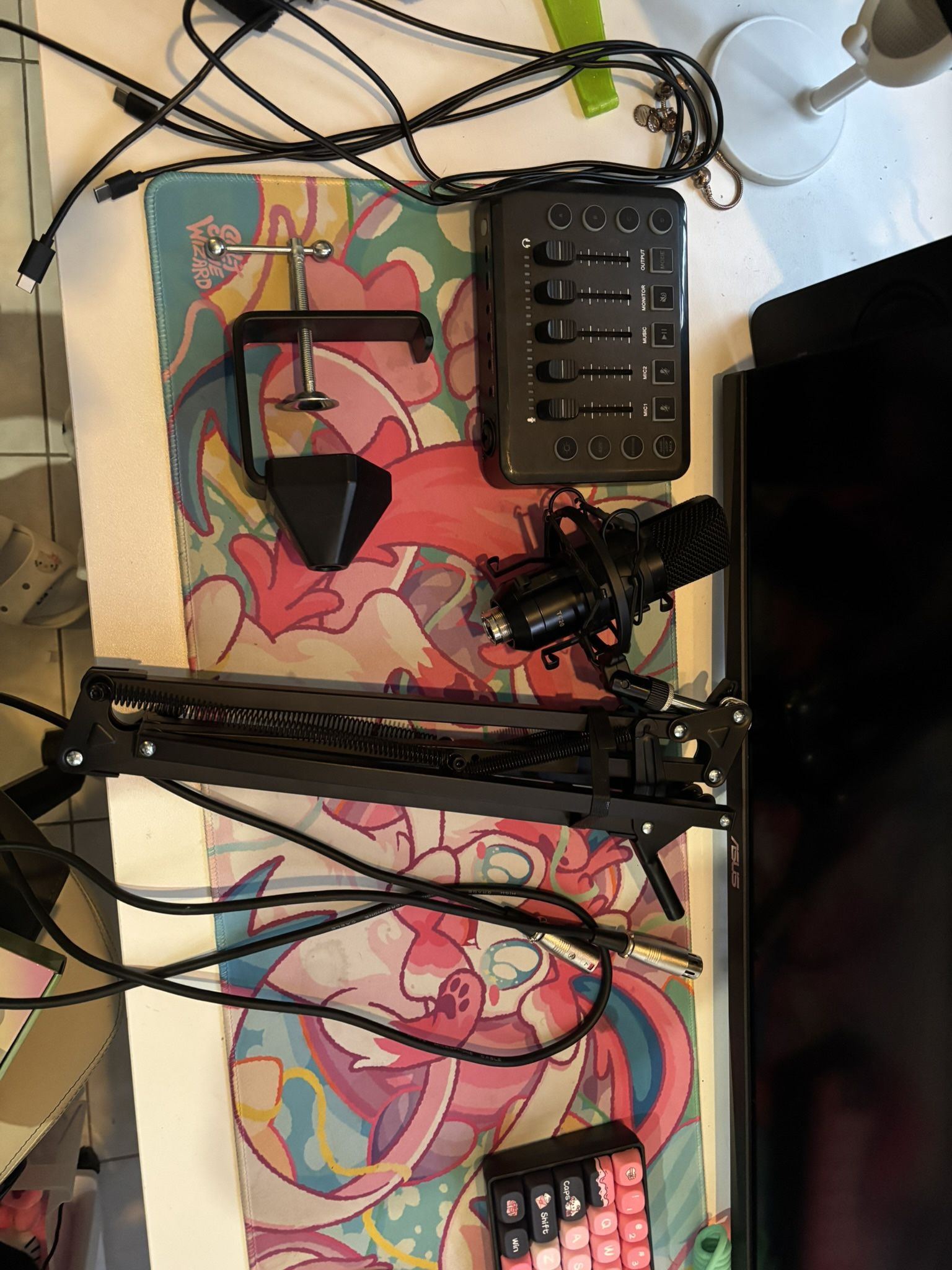 Tonor mic and audio mixer