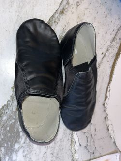 Woman’s Performance Shoes