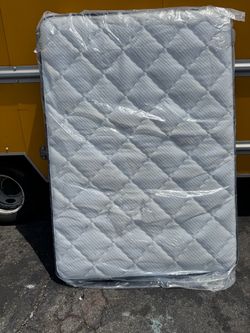 Full bed mattress