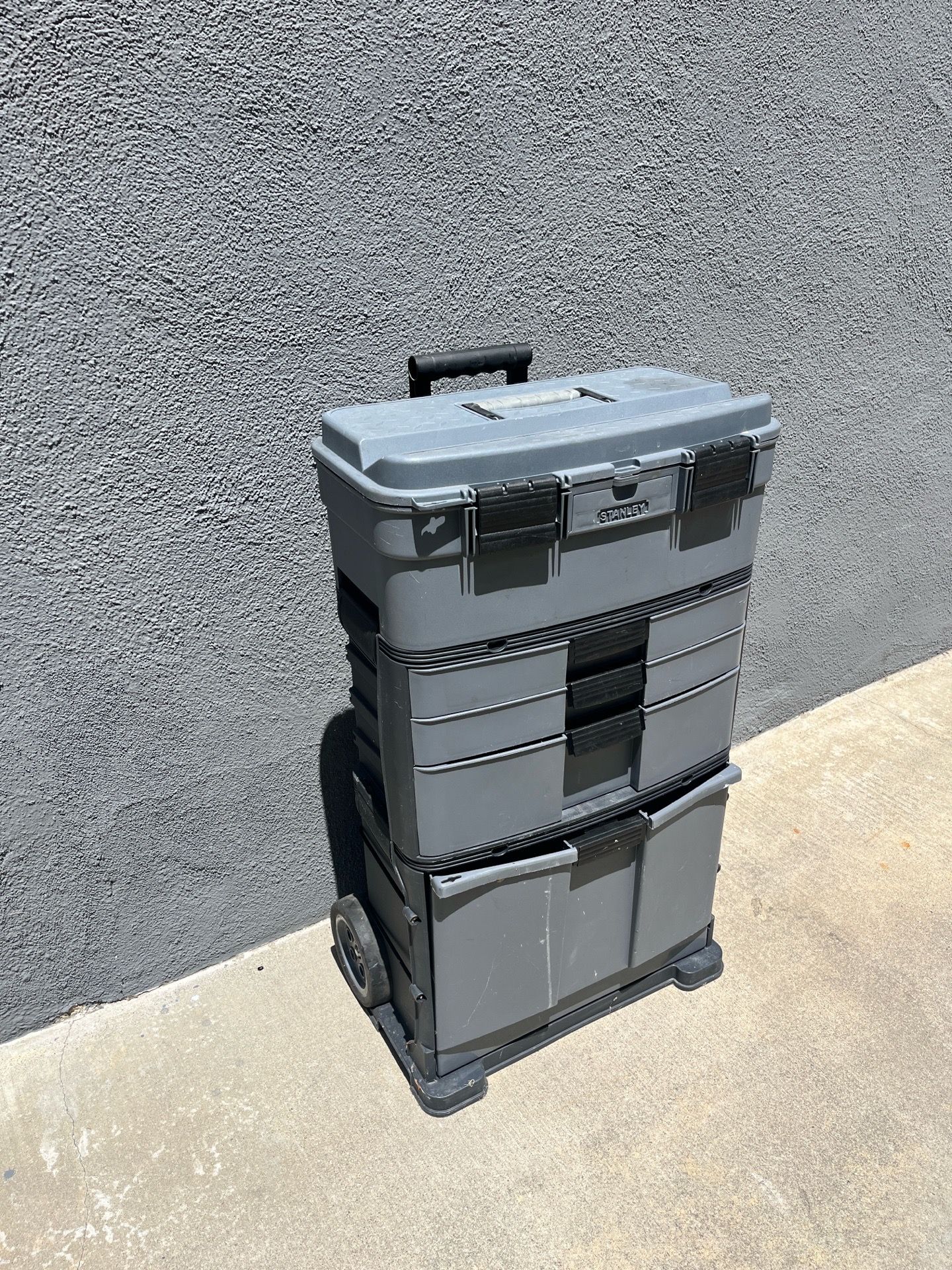 Stanley Rolling Tool Box