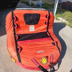 TOWABLE TUBE FOR BOATING SPORTSSTUF