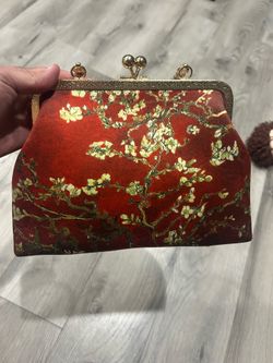 Women’s purse
