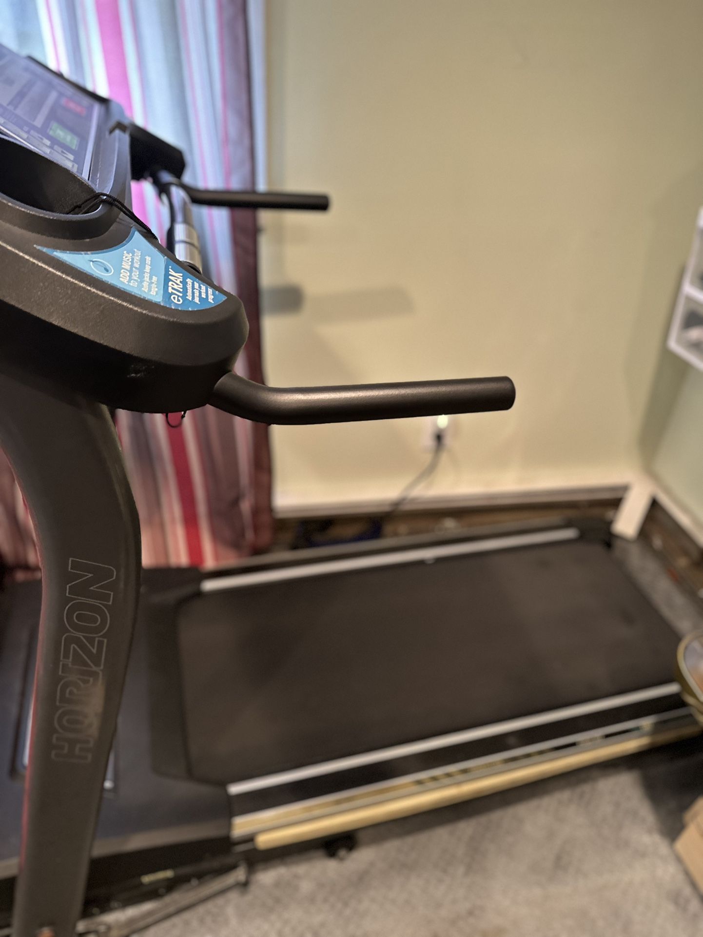 Etrak Treadmill Horizon T500