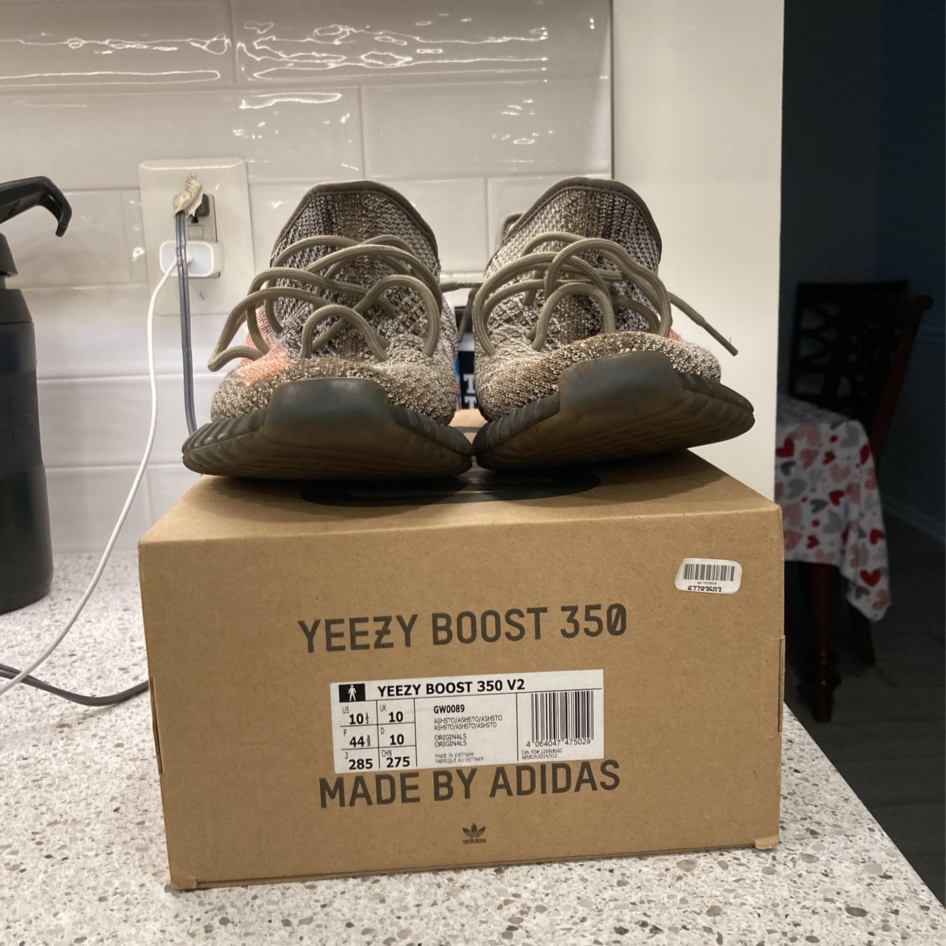 yeezy 350v2 ash