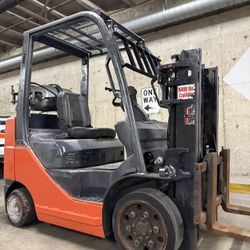 TOYOTA M8 forklift , 5500 lb for sale 