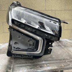 Chevy Tahoe Headlight