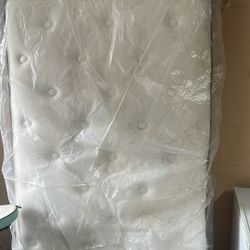 Twin Sized Mattresses 