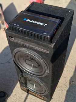 2-12" Boom box w/ 3000w (Blaupunkt)