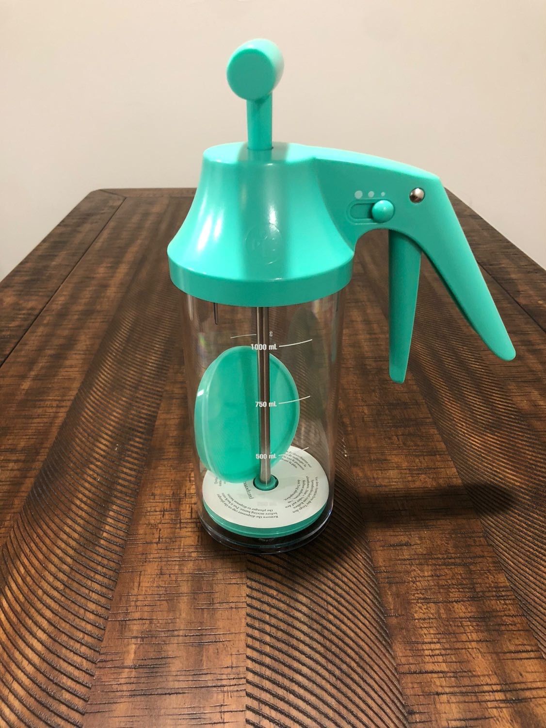 Pampered Chef Pancake & Cupcake Batter Mixer Dispenser – 4 Cup / 1L (New Open Box)