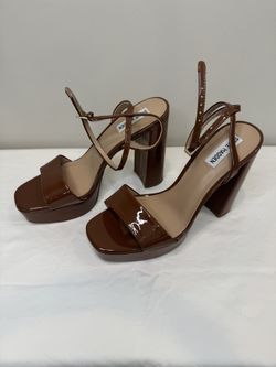 New Steve Madden Glossy Brown Block Heels, Size 10M