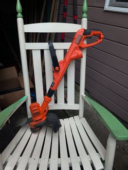 Black & Decker extendable weed eater electric