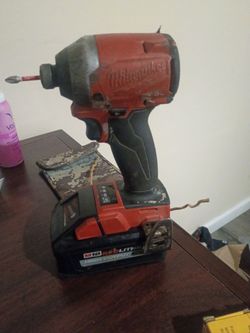 Milwaukee red lithium