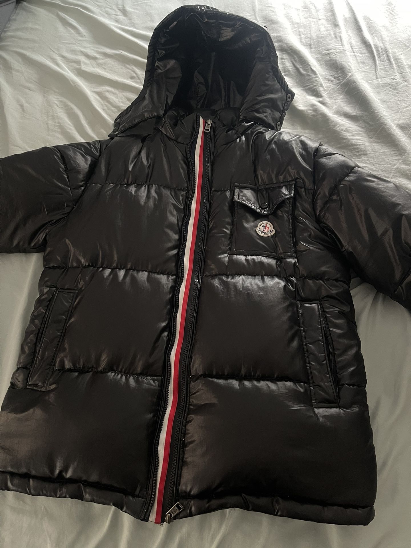 Moncler Montebeliard Short Down Jacket 