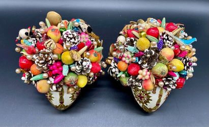 Unique Decorative Charm Displays
