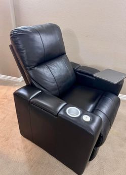 Set of 3 Recliner Chairs