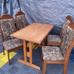 Small Dining Table With Four Chairs 