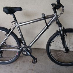 Specialized Rockhopper 26" M