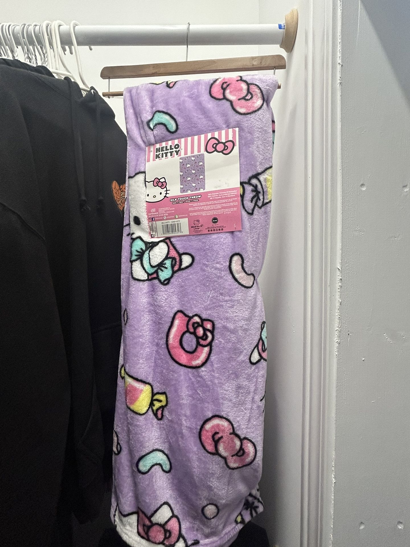 Hello Kitty Blanket