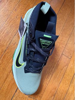 Nike men’s 11.5 Goretex golf shoe