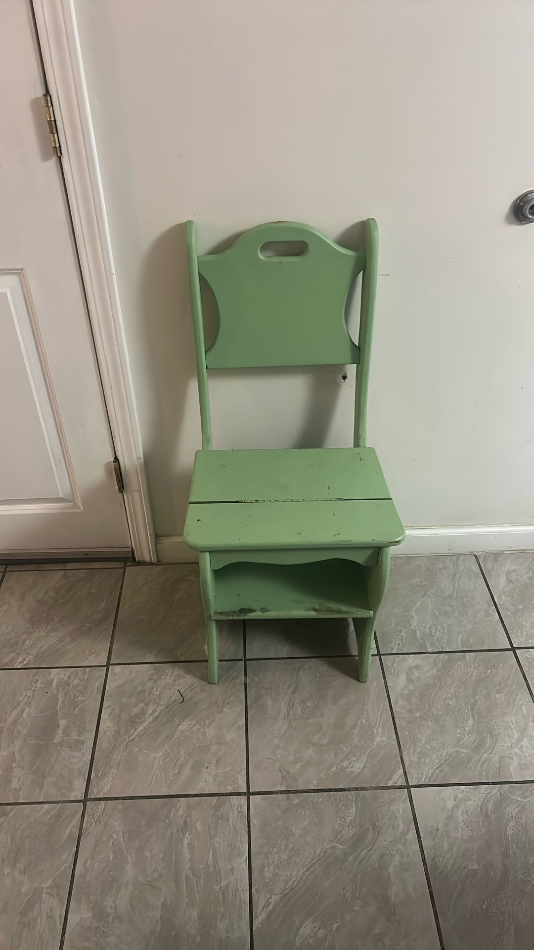 Wooden Folded Stepping Ladder / Chair
