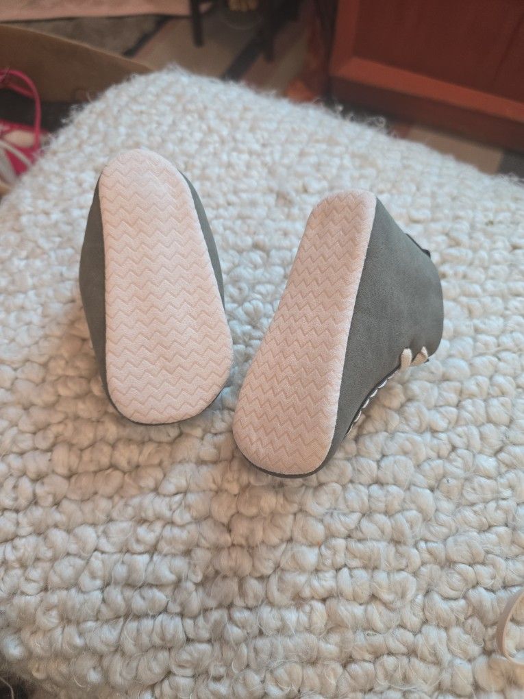 Cat & Jack Gray Baby Walkers