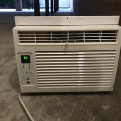 GE Air Conditioner 6000btu