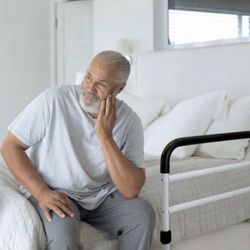 ADJUSTABLE BED ASSIST RAIL HANDLE AND HAND GUARD GRAB BAR.    L-4747