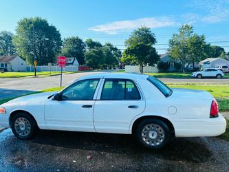 2003 ford crown Victoria