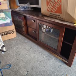 Entertainment/TV Stand 