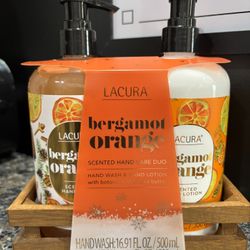NEW LACURA BERGAMOT ORANGE SCENTED HAND CARE DUO IN TRAY $8!!