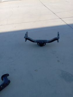 16 to 23 trailer hitch toyota tacoma ( oem)