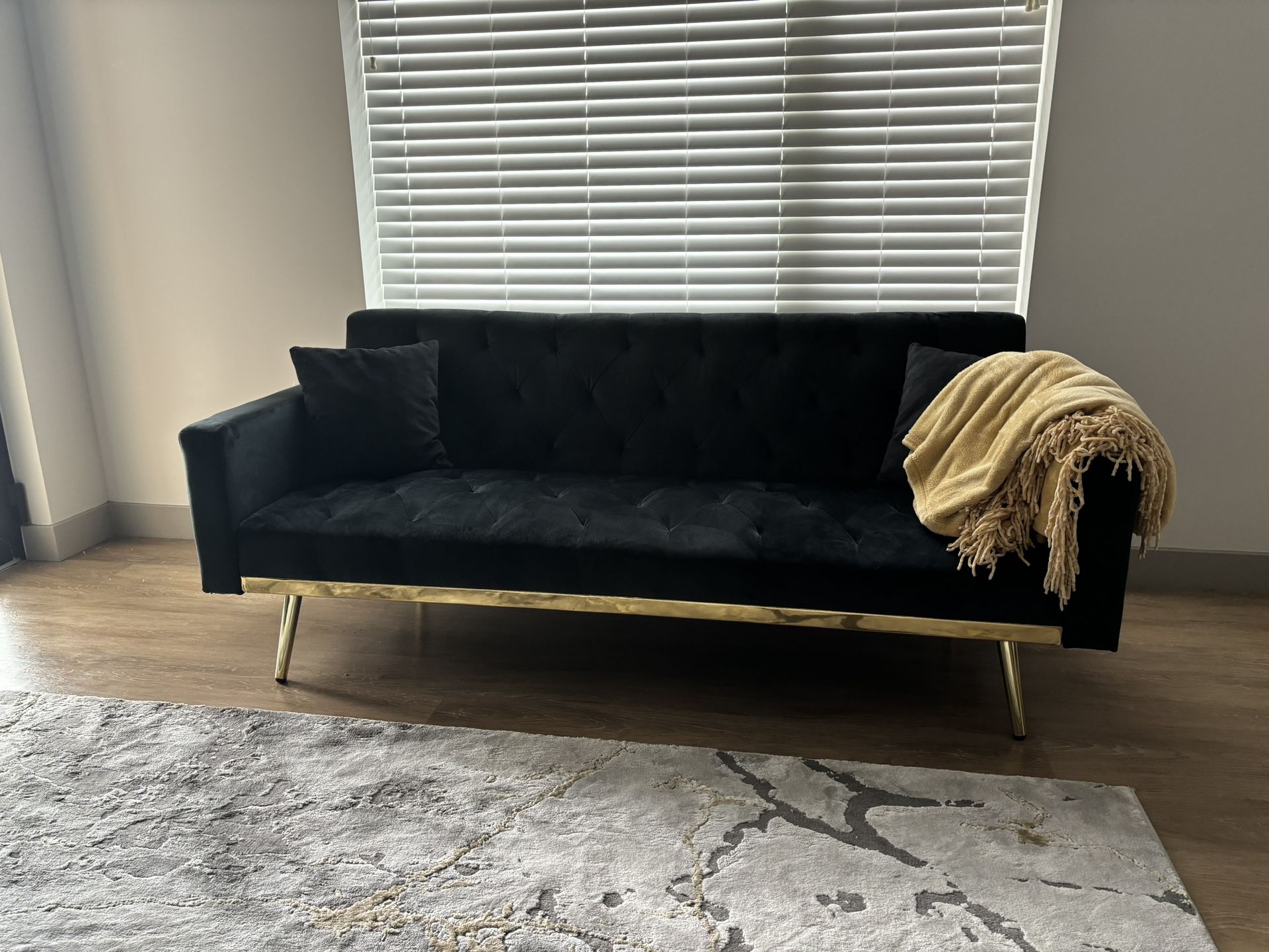Beautiful Velvet Couch/futon/bed