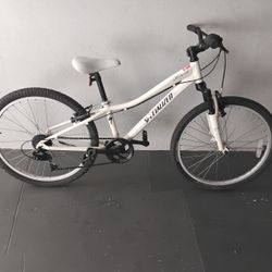 BICYCLE SPECIALIZED 7 SPEED SIZE 24 BRAND NEW 