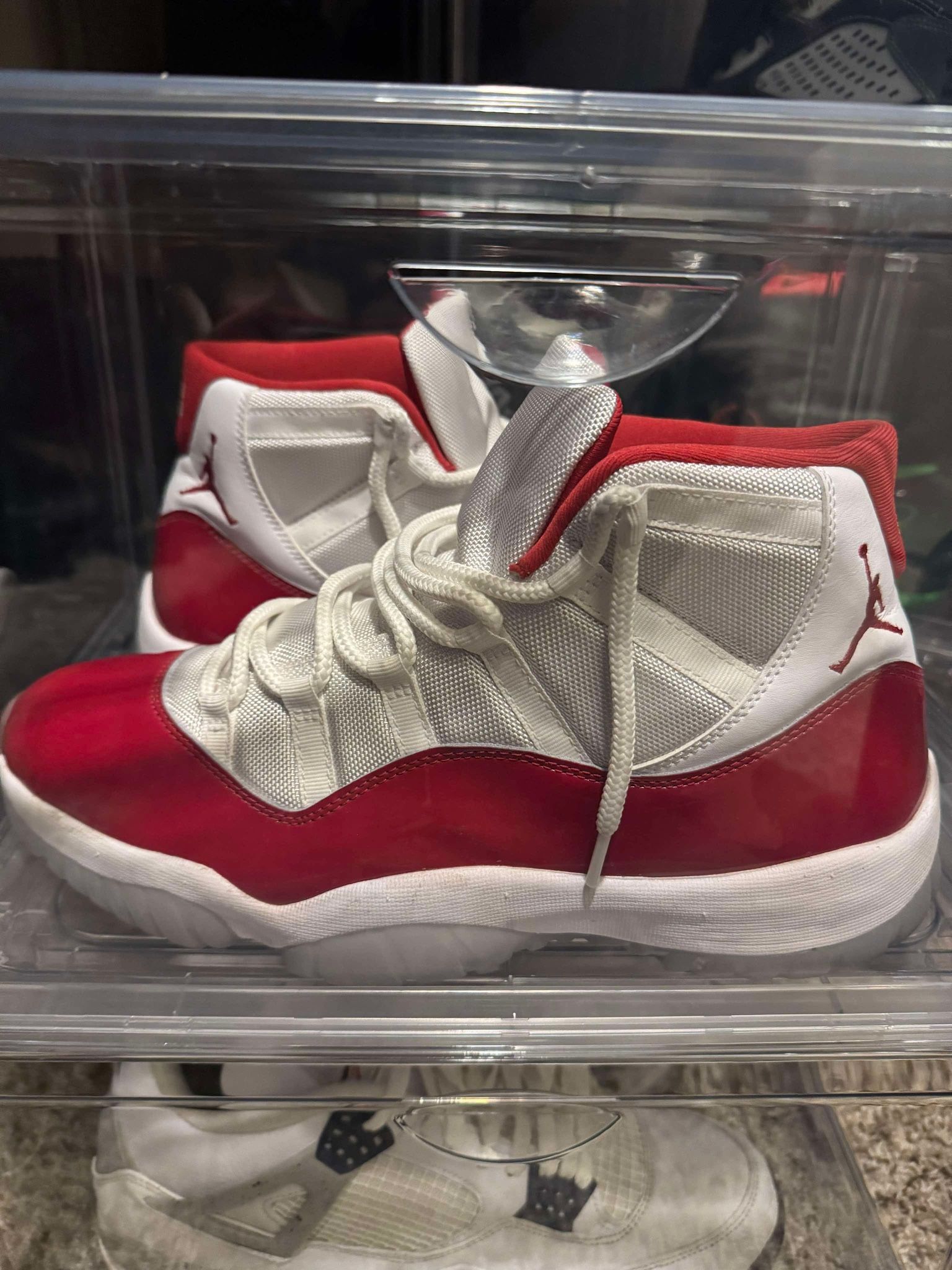 Jordan 11’s Cherrys Size 13