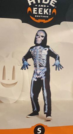 Halloween costume size S 6-7 for boys