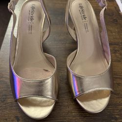 Gold Sling Back Heel6.5 W 