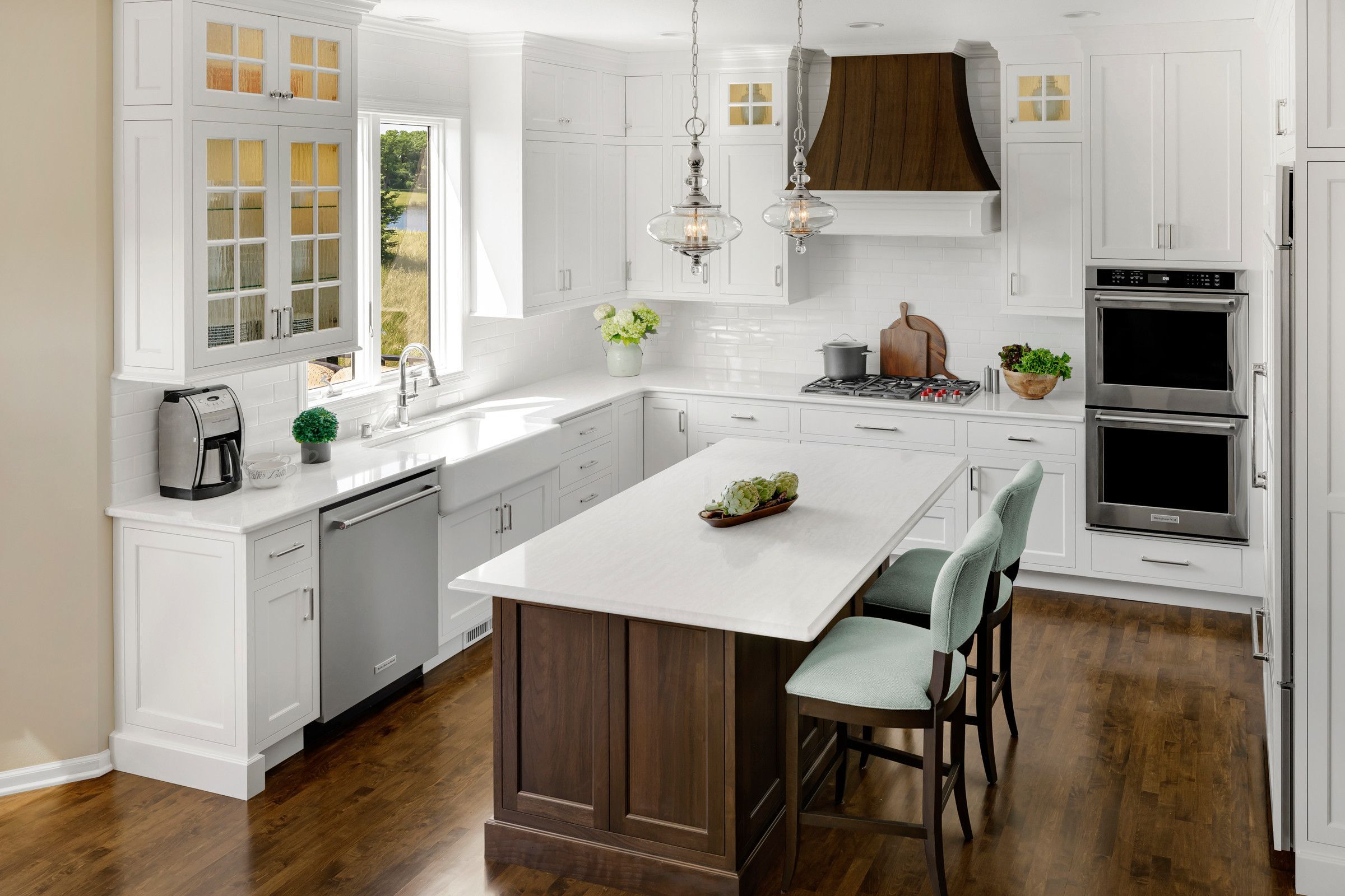 10% Off White Shaker Kitchen Cabinets – Timeless Style Limited Offer
