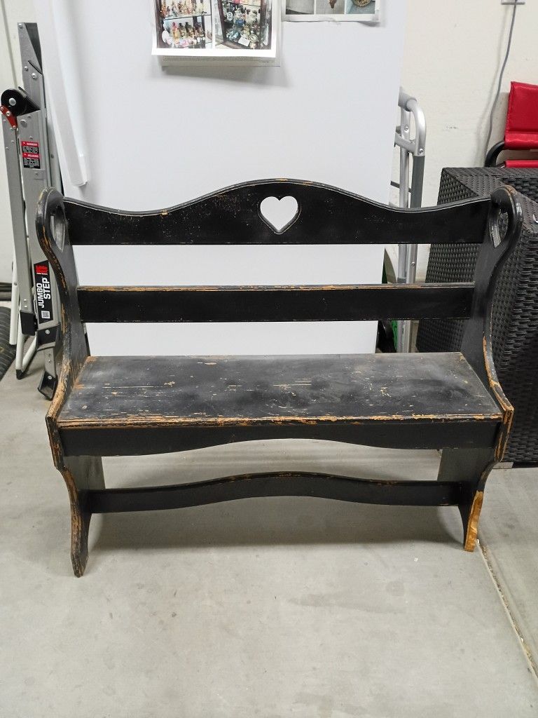Vintage Bench 36 In Wide Seat Is 16 In From The Floor Cash Only Please