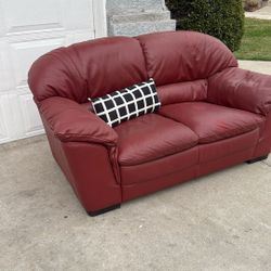 Red Sofa 