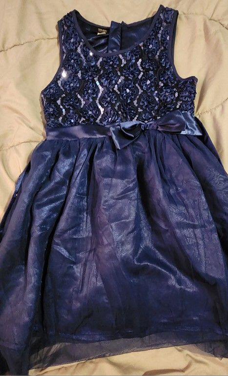 Little Girls Beautiful Royal Blue Dress Perfect For Christmas And Holidays