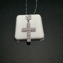 ICED OUT CROSS Necklace (Lab Diamonds)