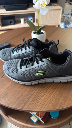 Skechers  Sneakers Shoes Size 11.5